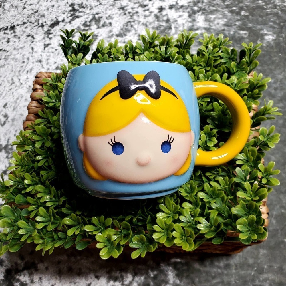Disney Tsum Tsum Alice in Wonderland Mug